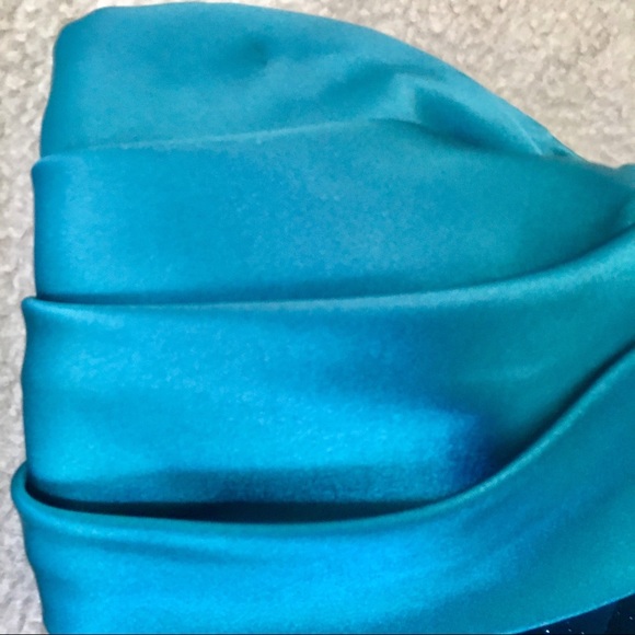 Jump Apparel Peacock Blue Strapless Mini Dress - Picture 3 of 8